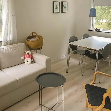 Сasa de vacaciones Two-bedroom Holiday In *